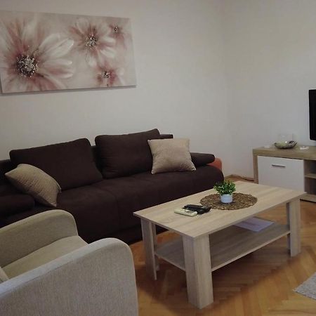 Apartment Dina Omis Ngoại thất bức ảnh