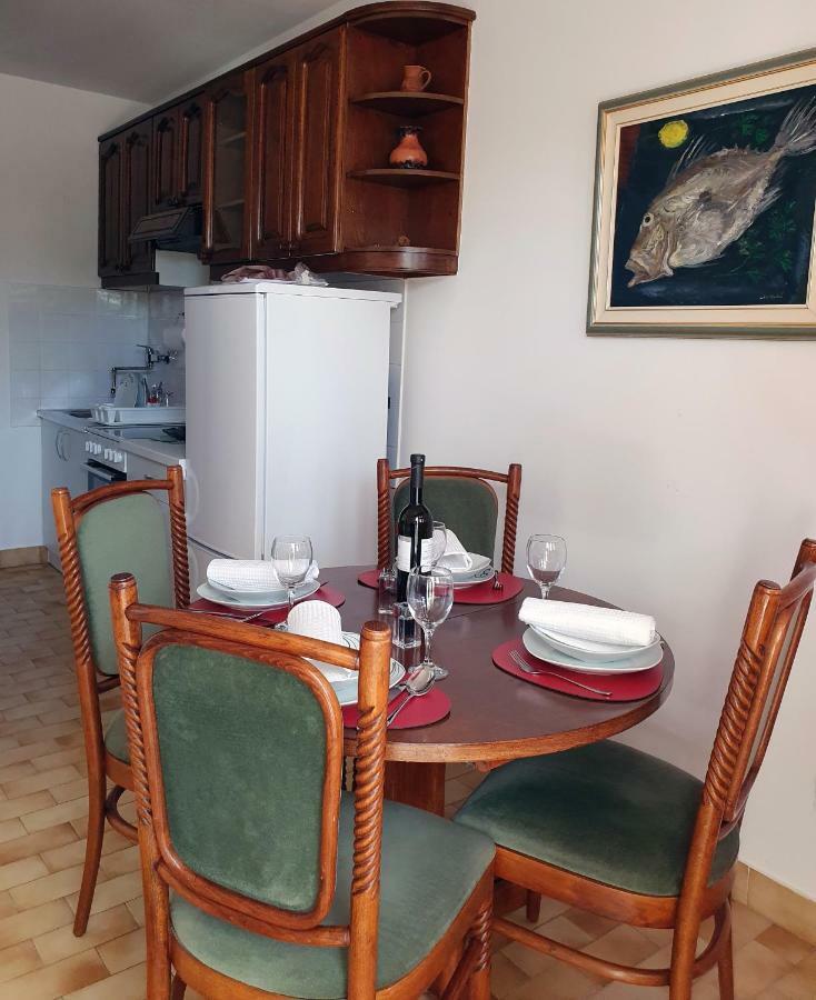 Apartment Dina Omis Ngoại thất bức ảnh