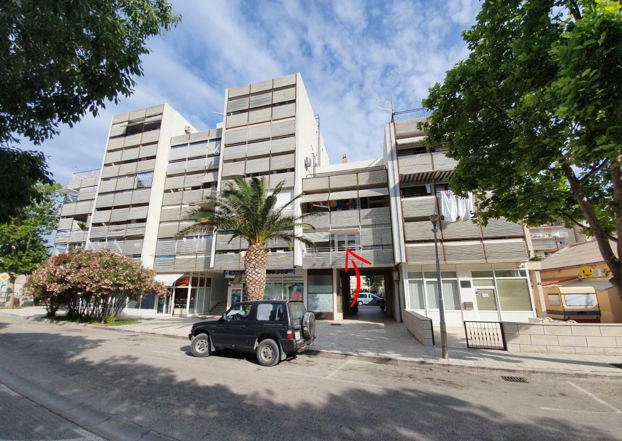 Apartment Dina Omis Ngoại thất bức ảnh